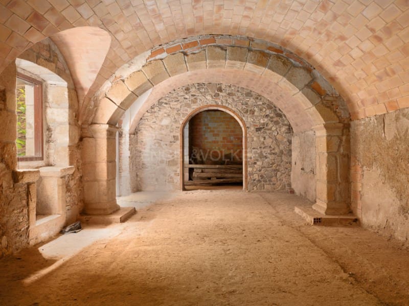 7 slaapkamer Villa te koop in Sils - € 1.500.000 (Ref: 7723753)