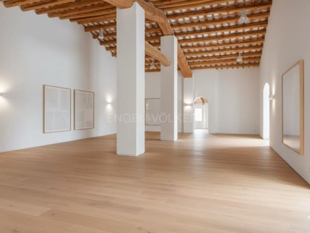 7 bedroom Villa for sale in Sils - € 1,500,000 (Ref: 7723753)