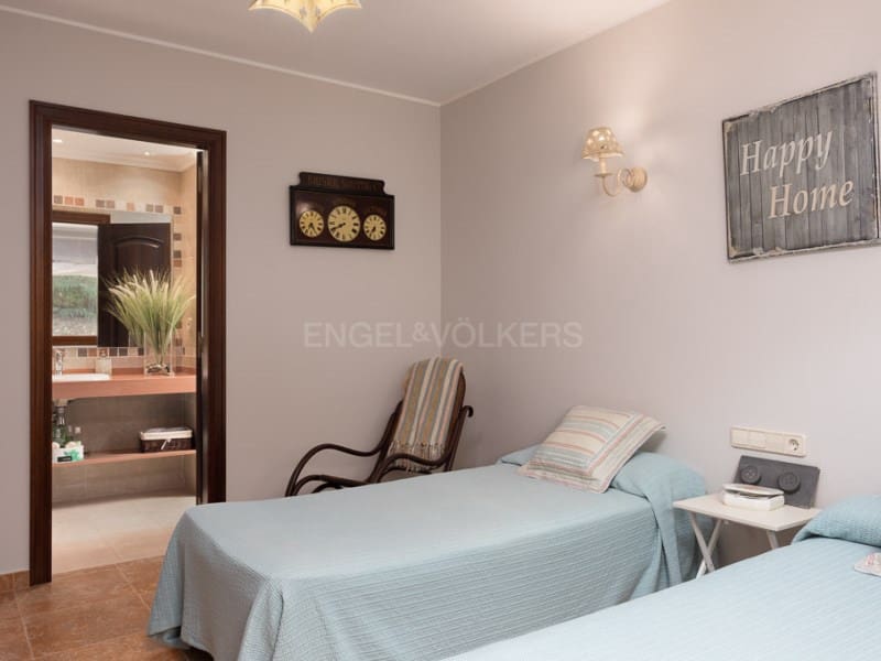 4 soveværelse Villa til salg i Santa Cristina d'Aro med swimmingpool garage - € 1.600.000 (Ref: 7778978)