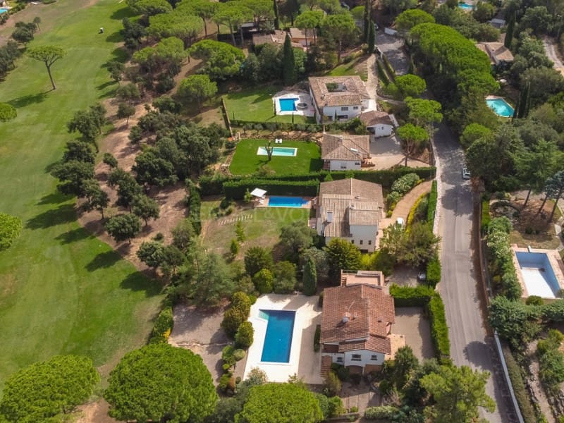 4 soveværelse Villa til salg i Santa Cristina d'Aro med swimmingpool garage - € 1.600.000 (Ref: 7778978)
