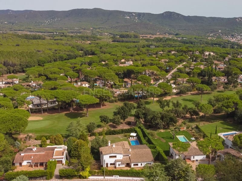 4 soveværelse Villa til salg i Santa Cristina d'Aro med swimmingpool garage - € 1.600.000 (Ref: 7778978)