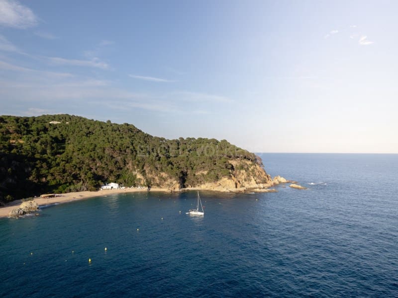 3 soverom Villa til salgs i Lloret de Mar med svømmebasseng garasje - € 1 500 000 (Ref: 7832196)