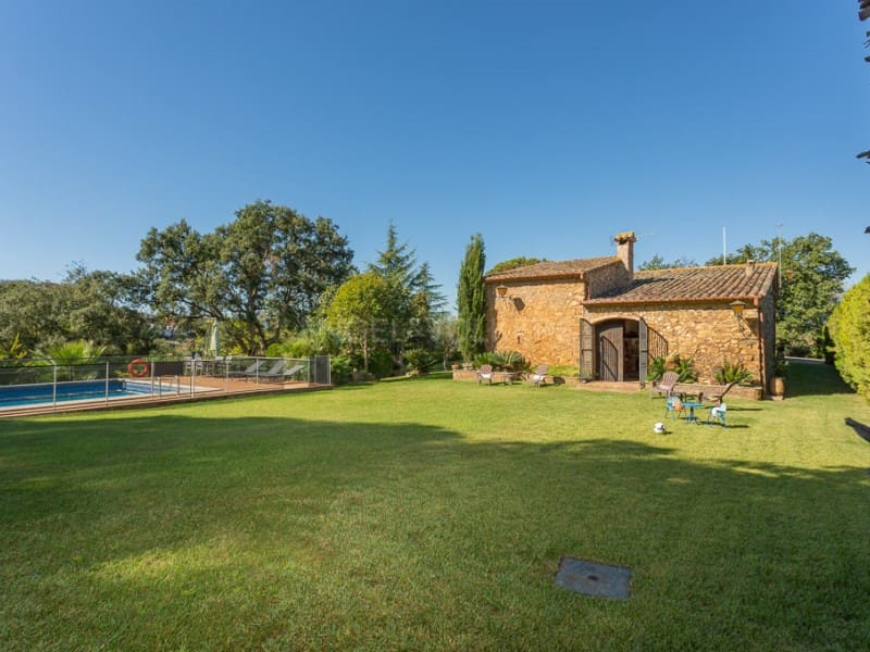 5 soveværelse Villa til salg i Macanet de la Selva med swimmingpool garage - € 695.000 (Ref: 7836369)