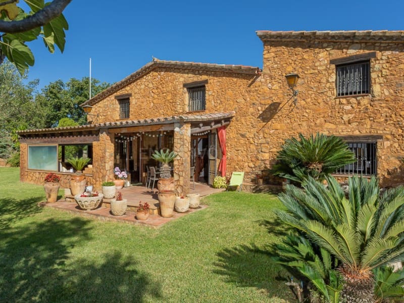 5 soveværelse Villa til salg i Macanet de la Selva med swimmingpool garage - € 695.000 (Ref: 7836369)