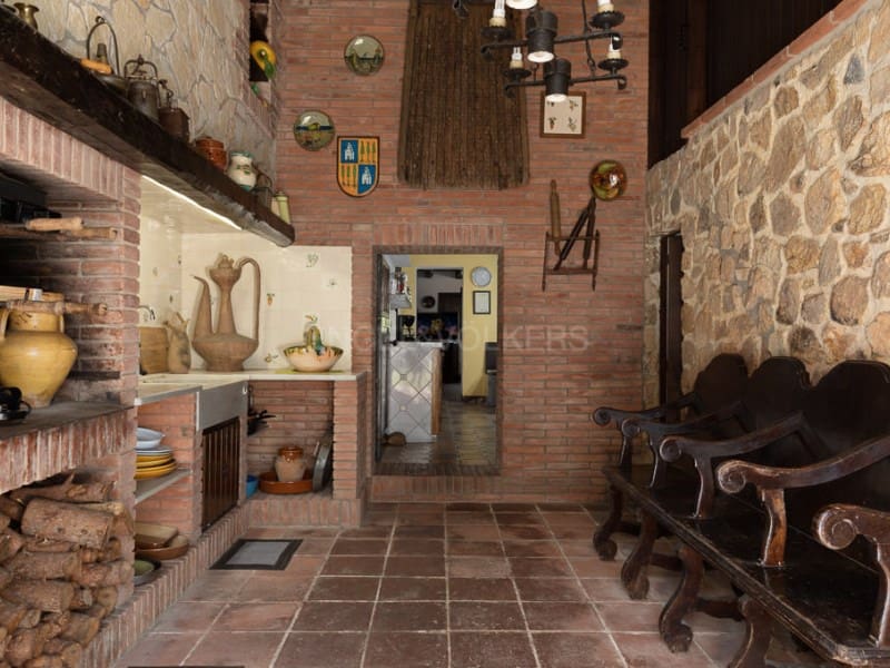 5 soveværelse Villa til salg i Macanet de la Selva med swimmingpool garage - € 695.000 (Ref: 7836369)