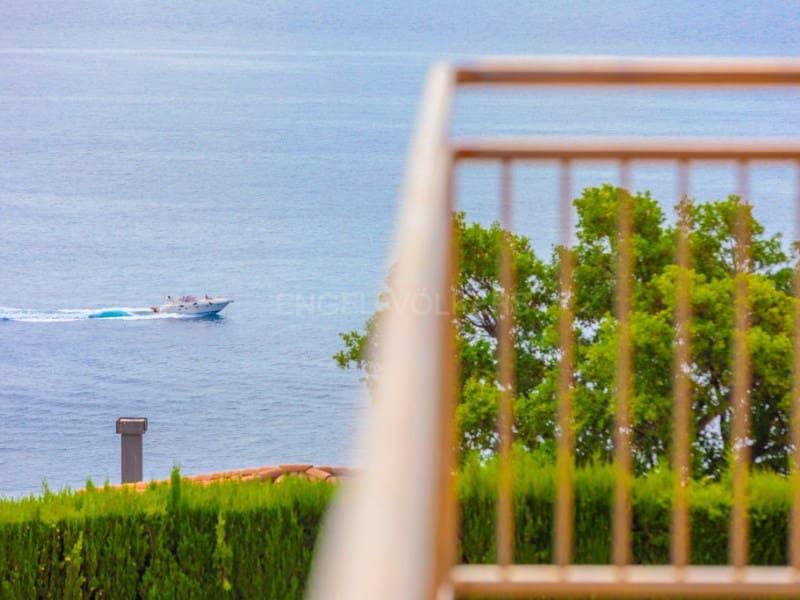 2 bedroom Flat for sale in Sant Feliu de Guixols with pool garage - € 350,000 (Ref: 7887753)