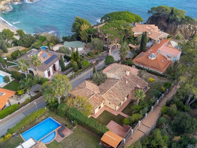4 bedroom Villa for sale in Blanes - € 2,300,000 (Ref: 7998788)