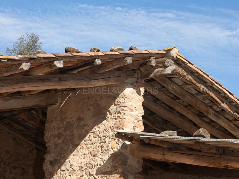 4 soveværelse Finca/Landehus til salg i Sant Feliu de Pallerols - € 650.000 (Ref: 8004541)