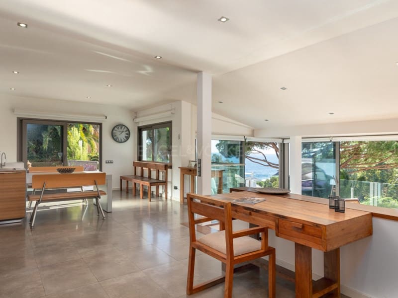 6 bedroom Villa for sale in Blanes with pool garage - € 1,695,000 (Ref: 8010441)