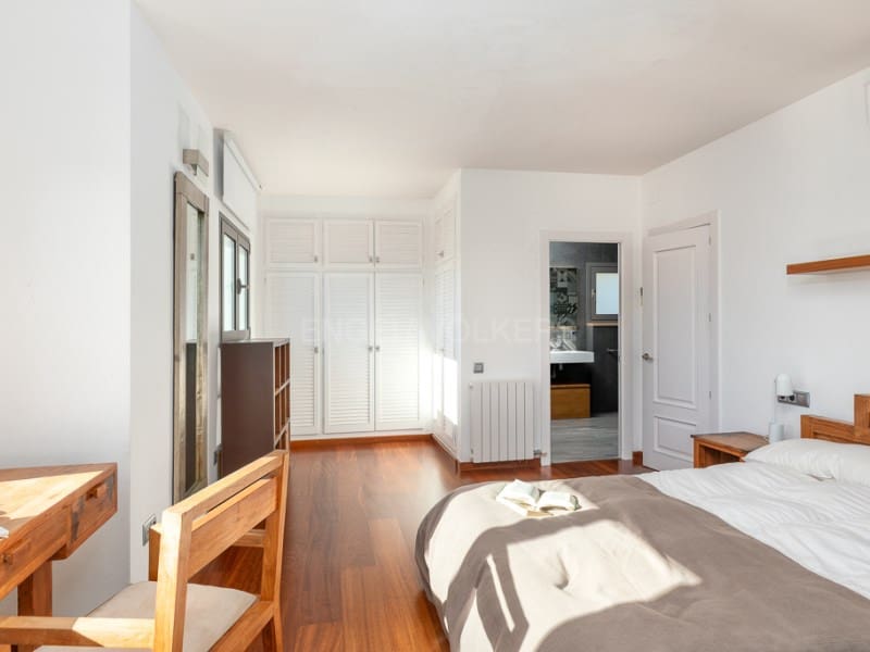 6 bedroom Villa for sale in Blanes with pool garage - € 1,695,000 (Ref: 8010441)