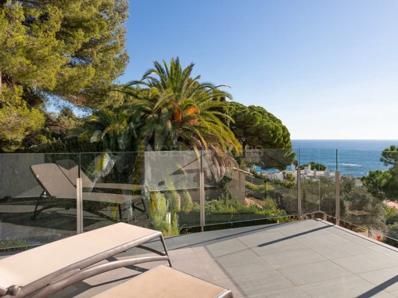 6 bedroom Villa for sale in Blanes with pool garage - € 1,695,000 (Ref: 8010441)