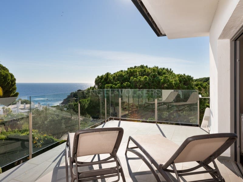 6 bedroom Villa for sale in Blanes with pool garage - € 1,695,000 (Ref: 8010441)