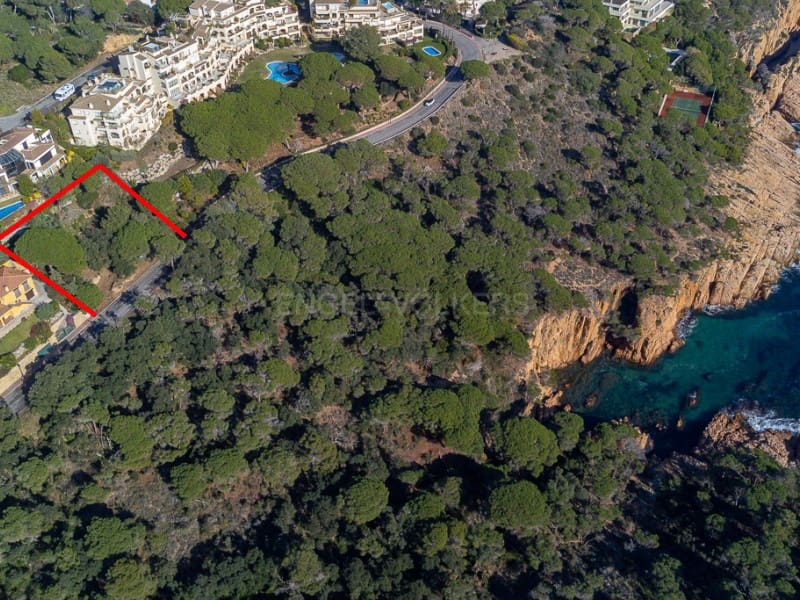 Grunde uden byggetilladelser til salg i Sant Feliu de Guixols - € 1.150.000 (Ref: 8045856)