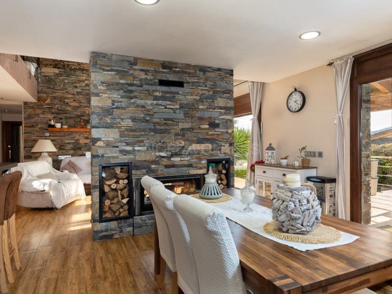 5 soverom Villa til salgs i Santa Cristina d'Aro med svømmebasseng garasje - € 980 000 (Ref: 8066339)