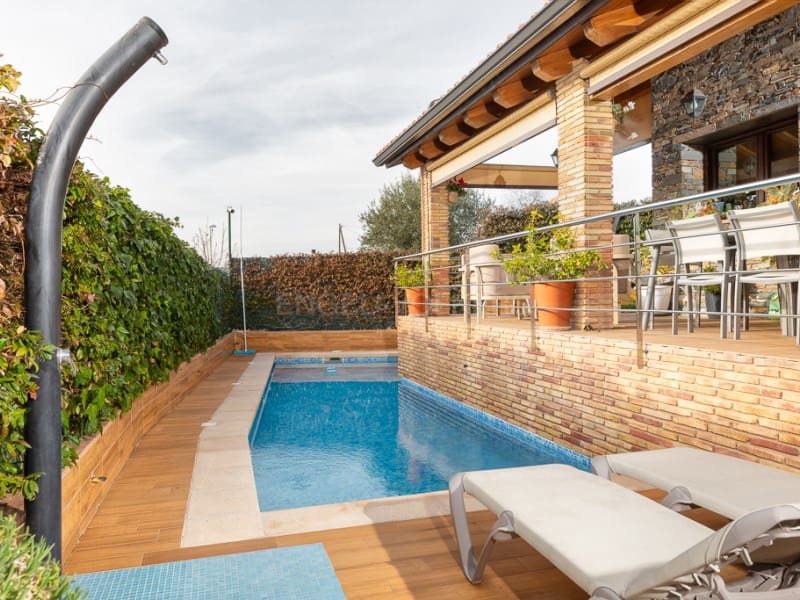 5 soverom Villa til salgs i Santa Cristina d'Aro med svømmebasseng garasje - € 980 000 (Ref: 8066339)