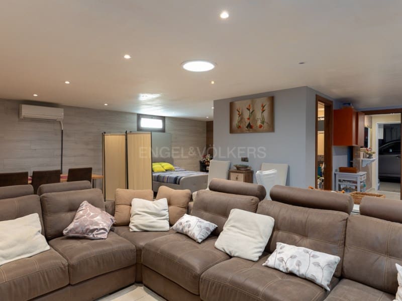 5 soverom Villa til salgs i Santa Cristina d'Aro med svømmebasseng garasje - € 980 000 (Ref: 8066339)