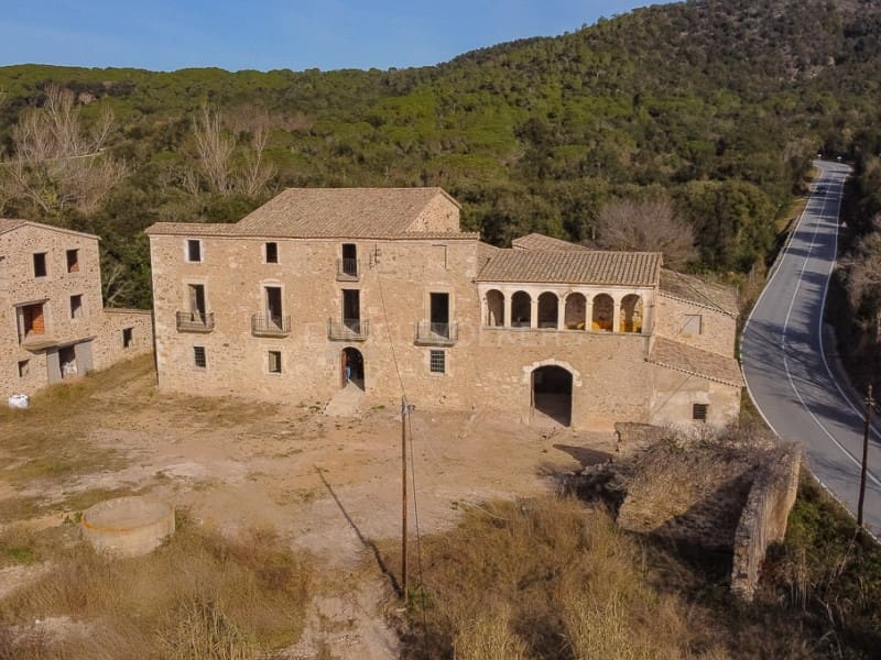 10 sypialnia Finka/Dom wiejski na sprzedaż w Santa Cristina d'Aro - 895 000 € (Ref: 8108791)