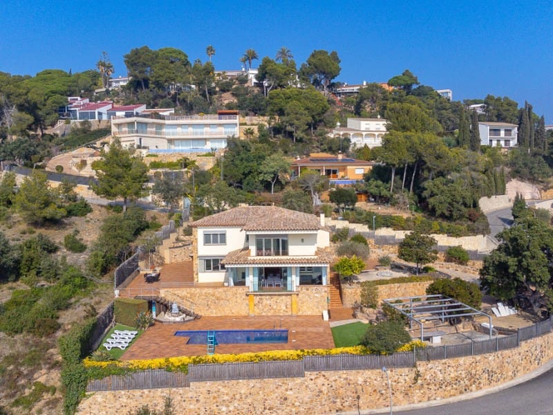 5 sovrum Villa till salu i Tossa de Mar med pool - 1 900 000 € (Ref: 8109925)