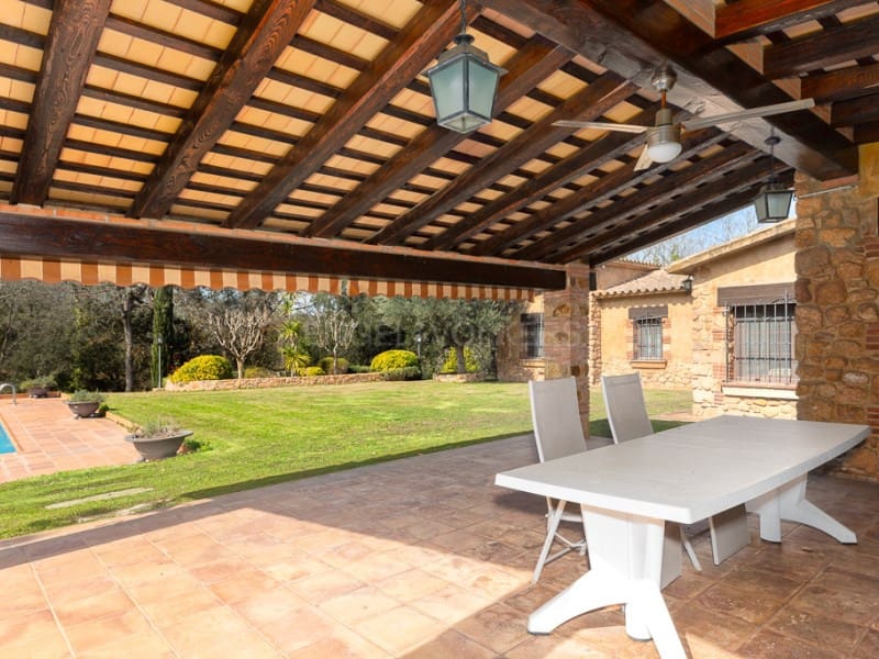 3 bedroom Villa for sale in Santa Cristina d'Aro with pool garage - € 1,300,000 (Ref: 8177576)