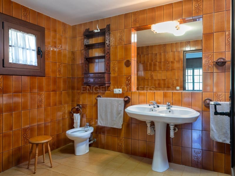 3 bedroom Villa for sale in Santa Cristina d'Aro with pool garage - € 1,300,000 (Ref: 8177576)