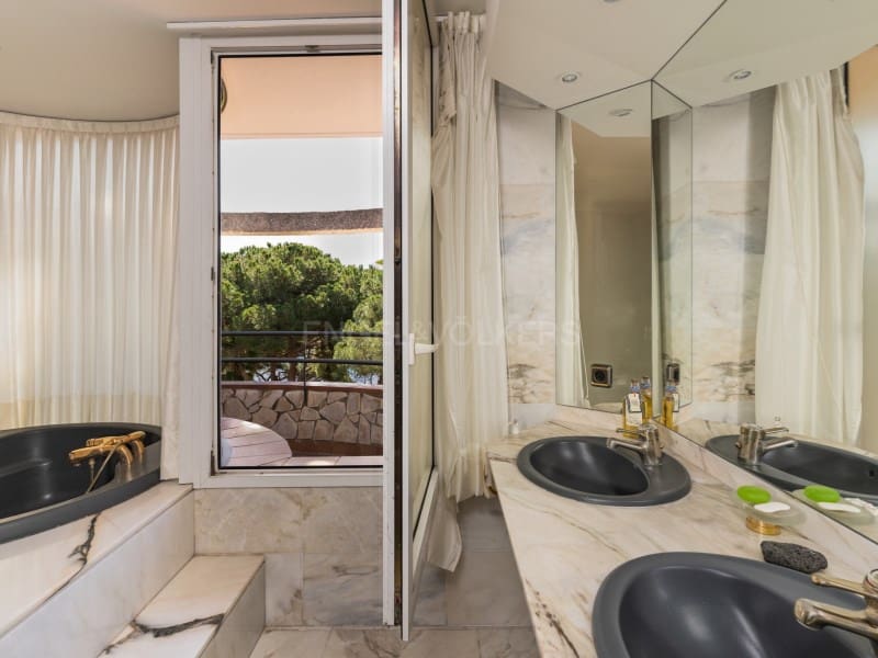 6 soveværelse Villa til salg i Lloret de Mar med swimmingpool - € 1.600.000 (Ref: 8226204)