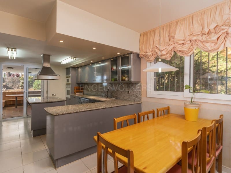 6 soveværelse Villa til salg i Lloret de Mar med swimmingpool - € 1.600.000 (Ref: 8226204)