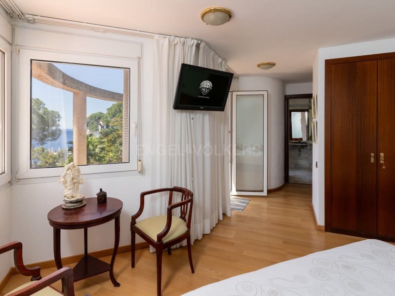 6 soveværelse Villa til salg i Lloret de Mar med swimmingpool - € 1.600.000 (Ref: 8226204)