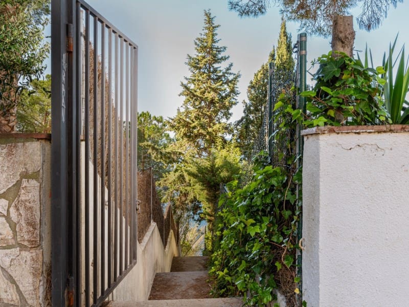 6 soveværelse Villa til salg i Lloret de Mar med swimmingpool - € 1.600.000 (Ref: 8226204)