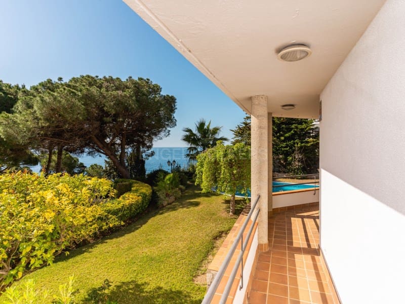 6 soveværelse Villa til salg i Lloret de Mar med swimmingpool - € 1.600.000 (Ref: 8226204)