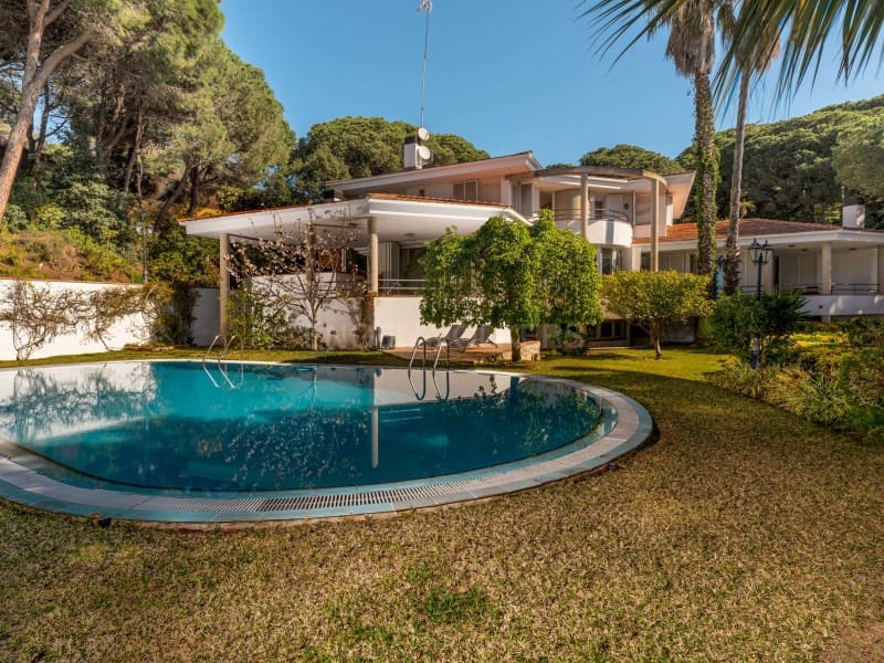 6 soveværelse Villa til salg i Lloret de Mar med swimmingpool - € 1.600.000 (Ref: 8226204)