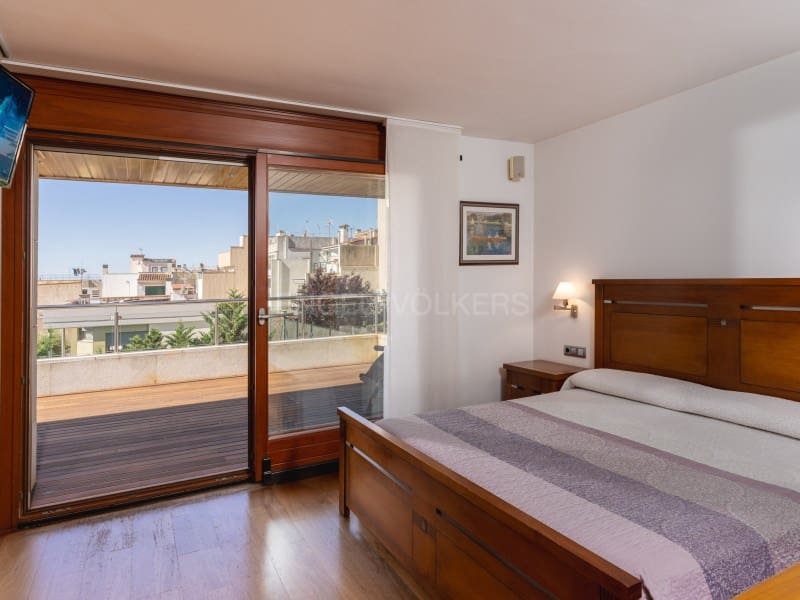 7 soverom Villa til salgs i Blanes med svømmebasseng garasje - € 850 000 (Ref: 8254124)