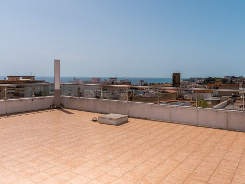 7 soverom Villa til salgs i Blanes med svømmebasseng garasje - € 850 000 (Ref: 8254124)