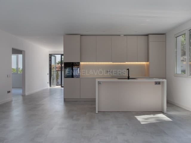 4 bedroom Villa for sale in Llagostera with pool garage - € 480,000 (Ref: 8256209)