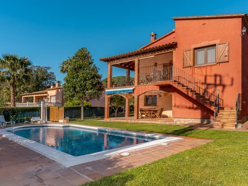 4 soveværelse Villa til salg i Calonge i Sant Antoni med swimmingpool garage - € 590.000 (Ref: 8287145)