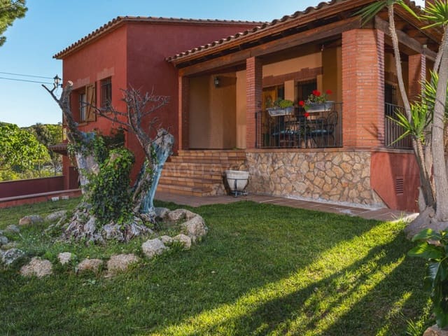 4 soveværelse Villa til salg i Calonge i Sant Antoni med swimmingpool garage - € 590.000 (Ref: 8287145)