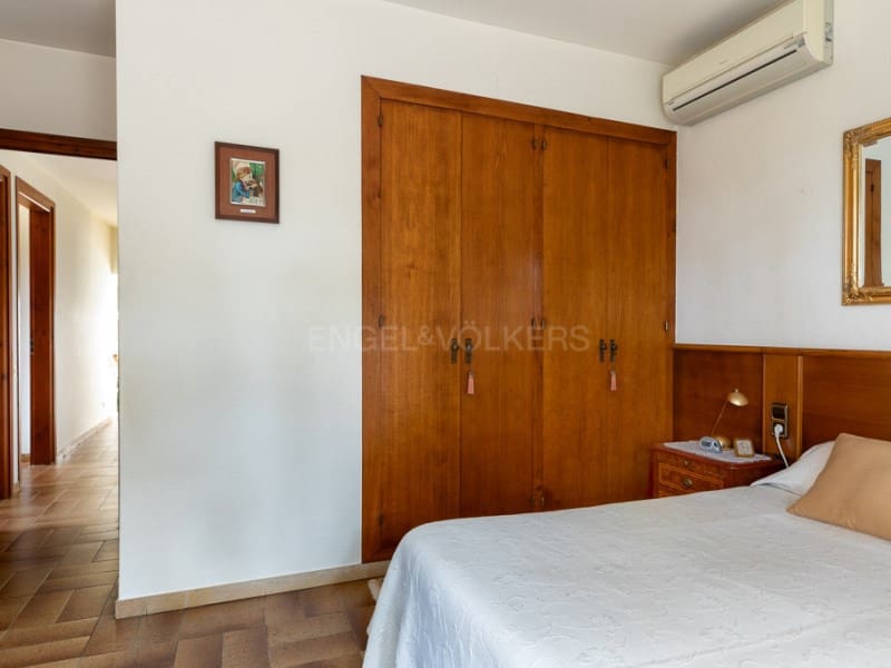 3 soverom Villa til salgs i Mont-ras med garasje - € 595 000 (Ref: 8319227)