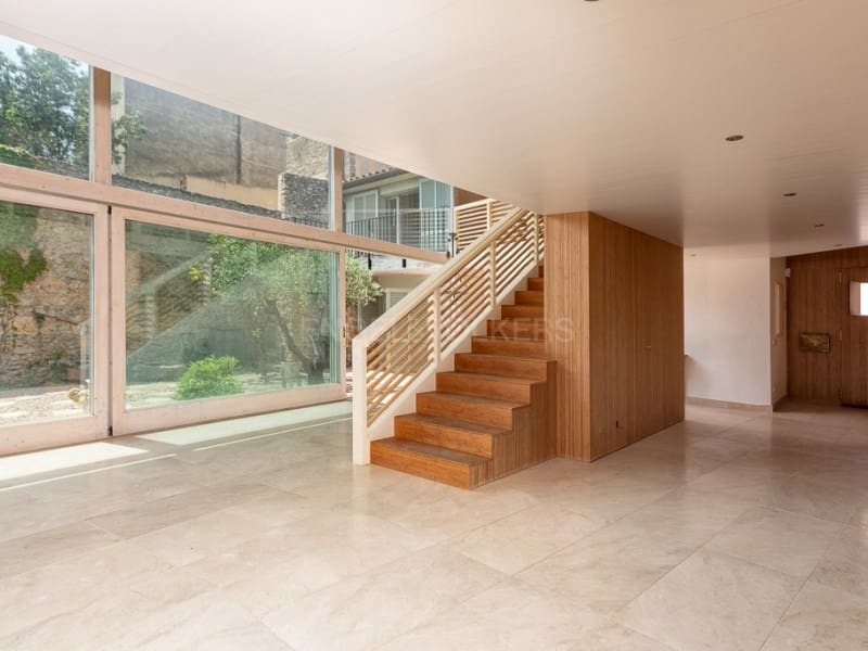 2 soveværelse Villa til salg i Viladamat med swimmingpool - € 750.000 (Ref: 8327716)