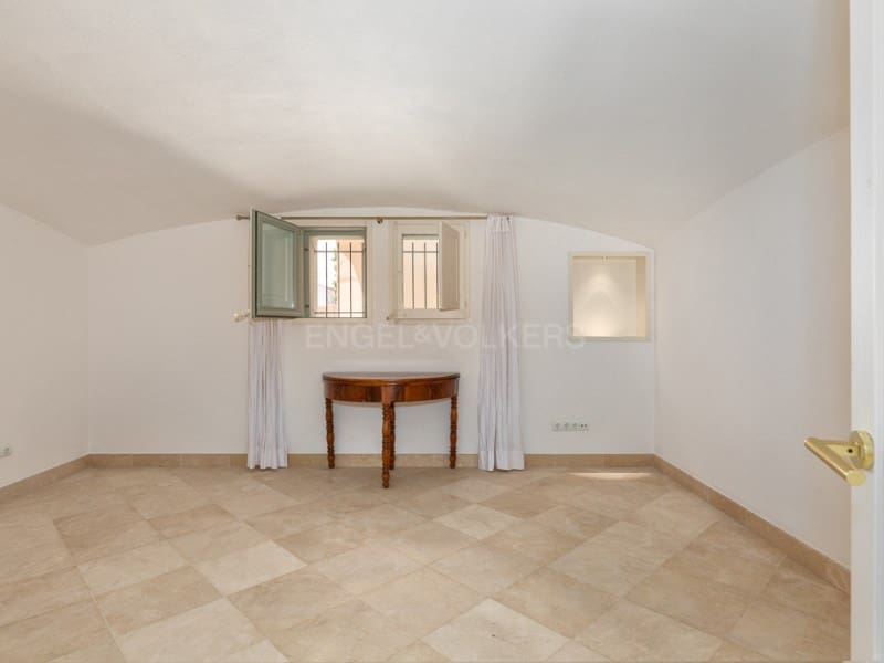 2 soveværelse Villa til salg i Viladamat med swimmingpool - € 750.000 (Ref: 8327716)