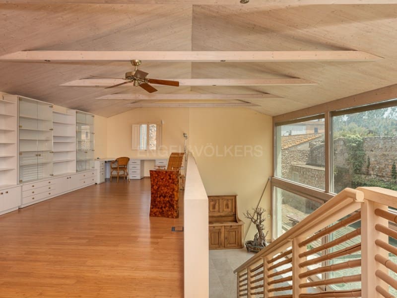 2 soveværelse Villa til salg i Viladamat med swimmingpool - € 750.000 (Ref: 8327716)