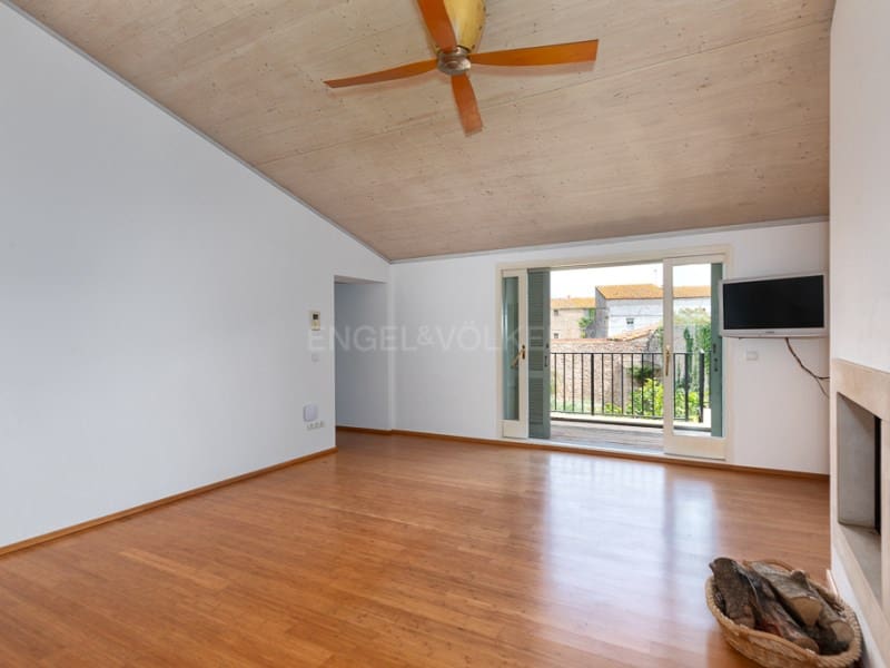 2 soveværelse Villa til salg i Viladamat med swimmingpool - € 750.000 (Ref: 8327716)