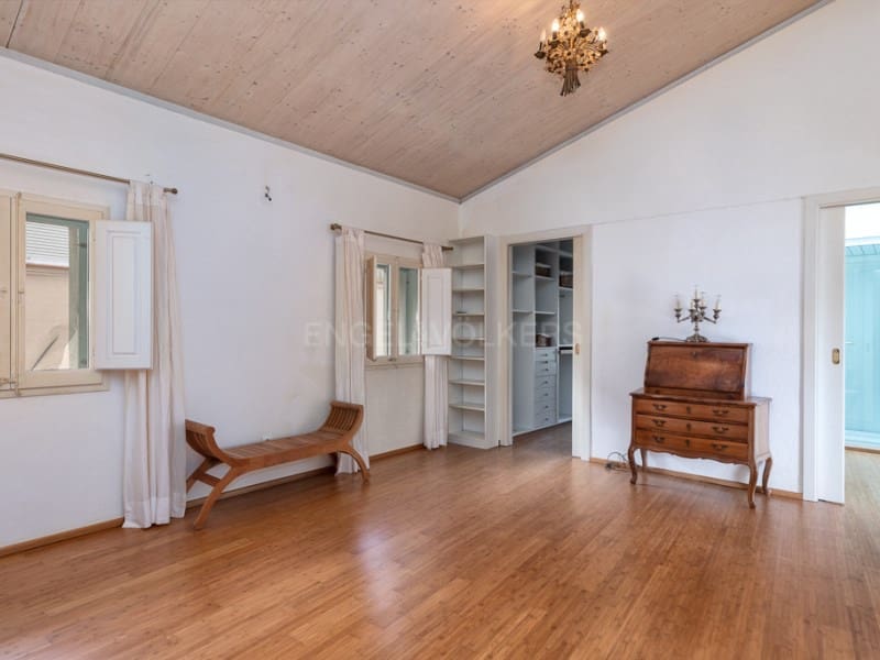 2 soveværelse Villa til salg i Viladamat med swimmingpool - € 750.000 (Ref: 8327716)