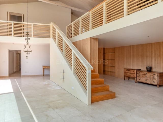 2 bedroom Villa for sale in Viladamat with pool - € 750,000 (Ref: 8327716)