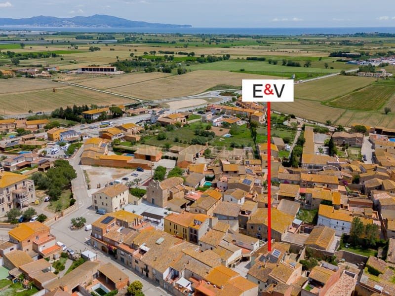 2 soveværelse Villa til salg i Viladamat med swimmingpool - € 750.000 (Ref: 8327716)