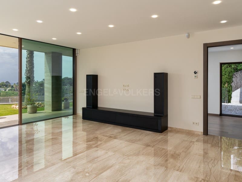 5 soverom Villa til salgs i Blanes med svømmebasseng garasje - € 3 100 000 (Ref: 8334202)