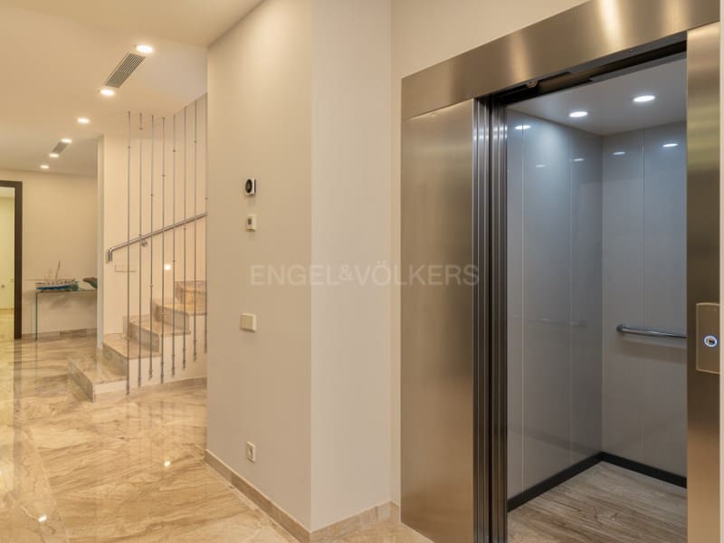 5 soverom Villa til salgs i Blanes med svømmebasseng garasje - € 3 100 000 (Ref: 8334202)