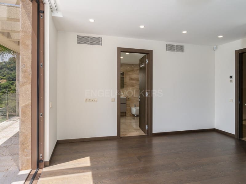 5 soverom Villa til salgs i Blanes med svømmebasseng garasje - € 3 100 000 (Ref: 8334202)