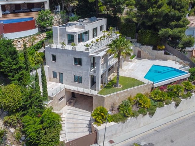 5 bedroom Villa for sale in Blanes with pool garage - € 3,100,000 (Ref: 8334202)