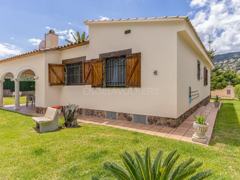 5 sypialnia Willa na sprzedaż w Calonge i Sant Antoni z basenem garażem - 1 050 000 € (Ref: 8345243)