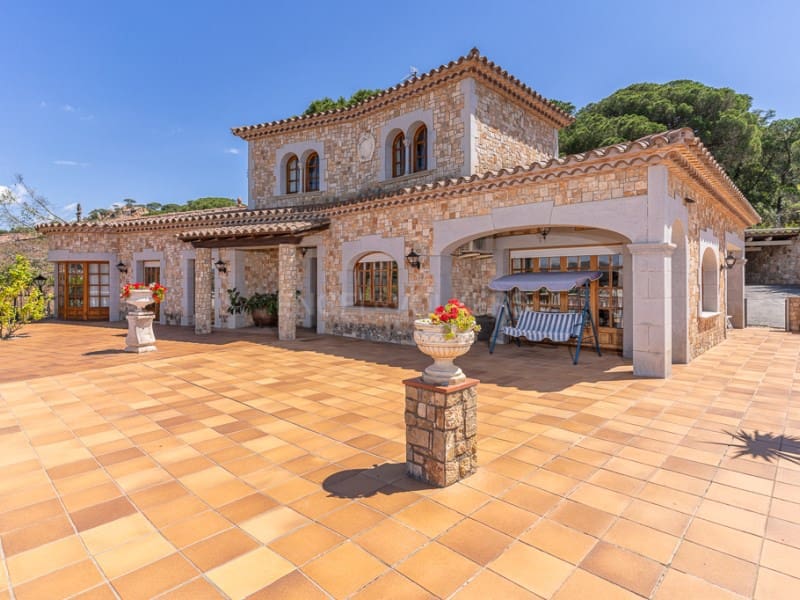 5 soverom Villa til salgs i Sant Feliu de Guixols med svømmebasseng garasje - € 1 300 000 (Ref: 8352549)