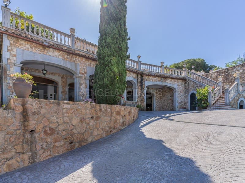 5 soverom Villa til salgs i Sant Feliu de Guixols med svømmebasseng garasje - € 1 300 000 (Ref: 8352549)